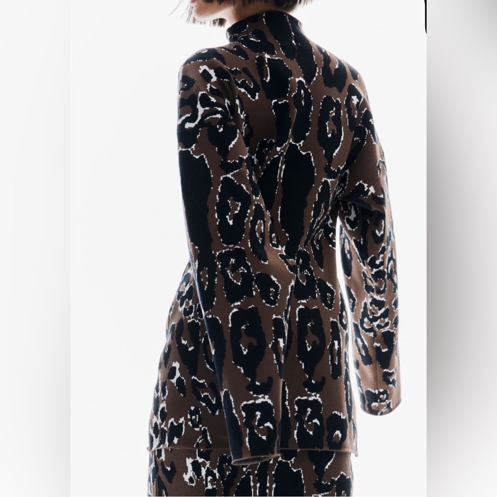 Jacquard knit mock turtle neck sweater - Picture 4 of 9